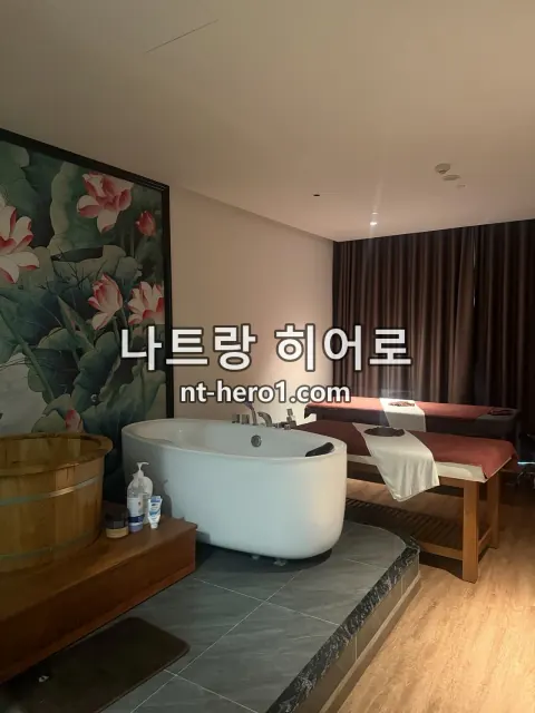 나트랑 황제 스파 로비 2 — nt-hero1.com