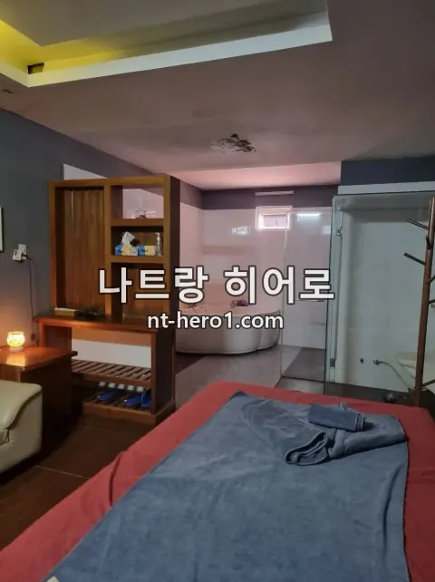 나트랑 도쿄 마사지 복도 7 — nt-hero1.com